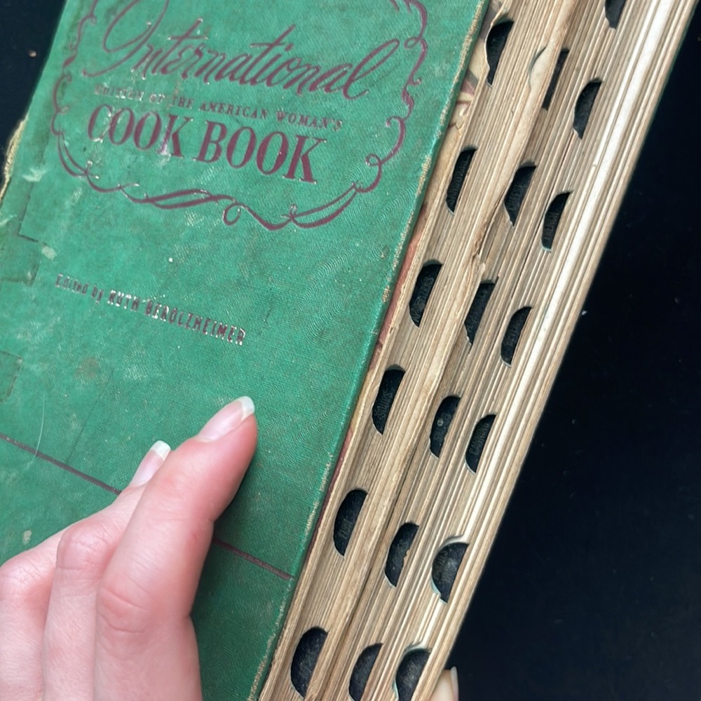 1941 International Edition of the American Woman’s Cook Book vintage hardcover - Picture 5 of 17